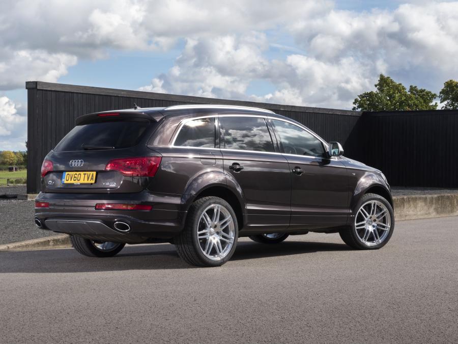  Audi Q7 V12 TDI Quattro (4L) 2009 года  (UK) (фото 8 из 15)